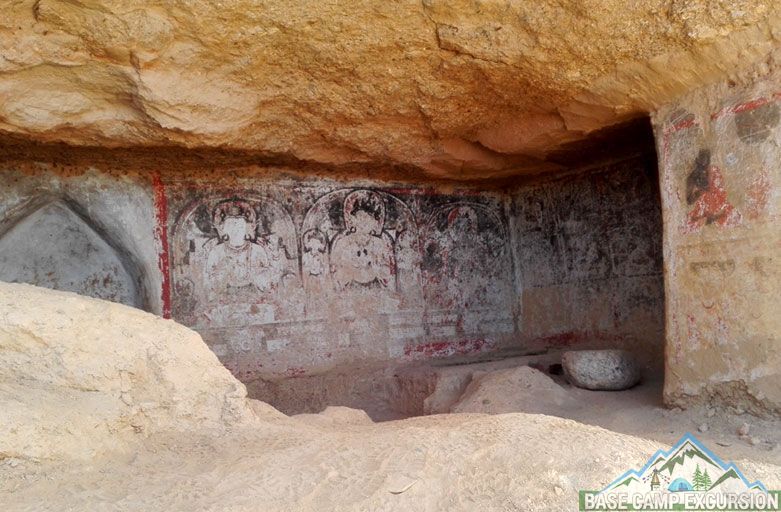 Ritseling Cave in Upper Mustang & Eroded murals on the walls