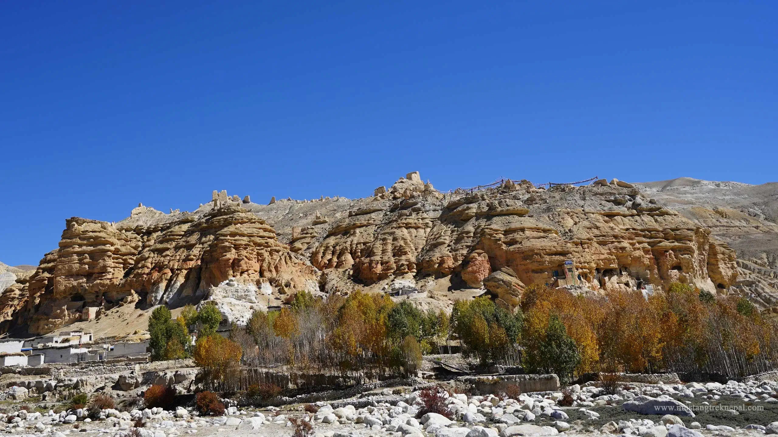 How much does the Upper Mustang trek cost