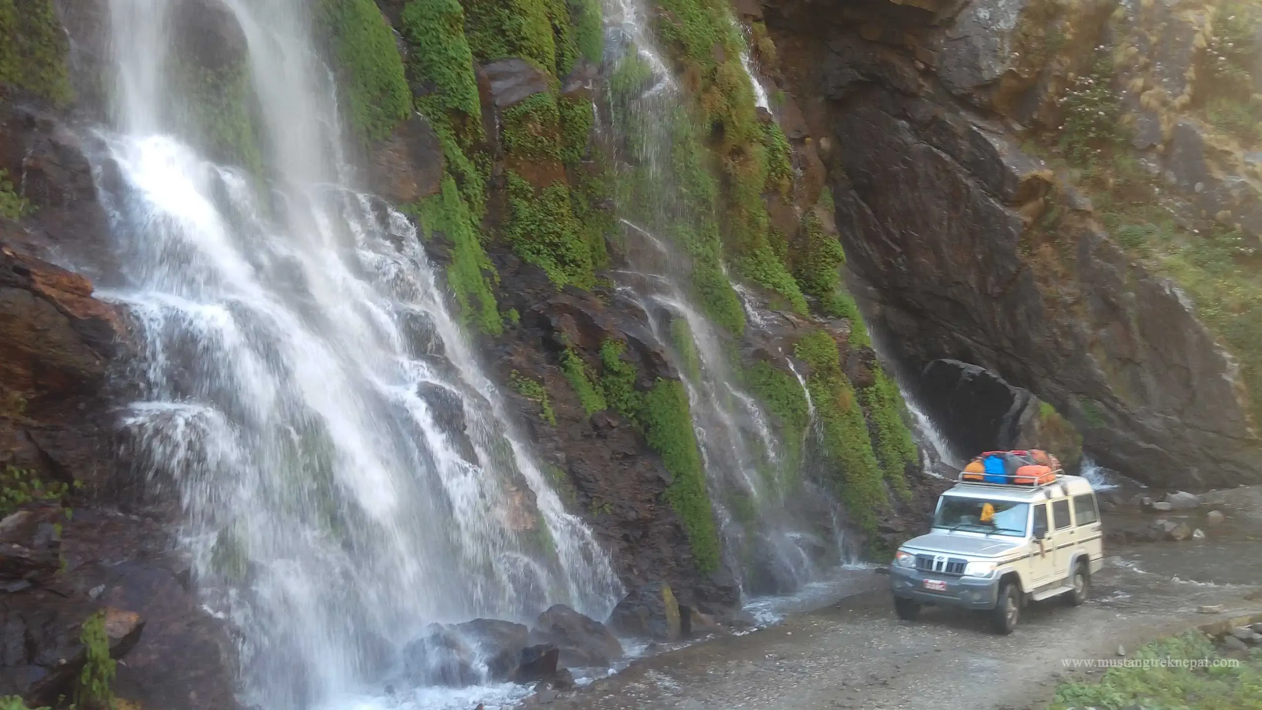 Book jeep, car for Kathmandu to Besisahar distance to Bhulbhule