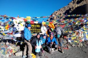 Thorong Phedi to Muktinath trek distance & map crossing Thorong La Pass