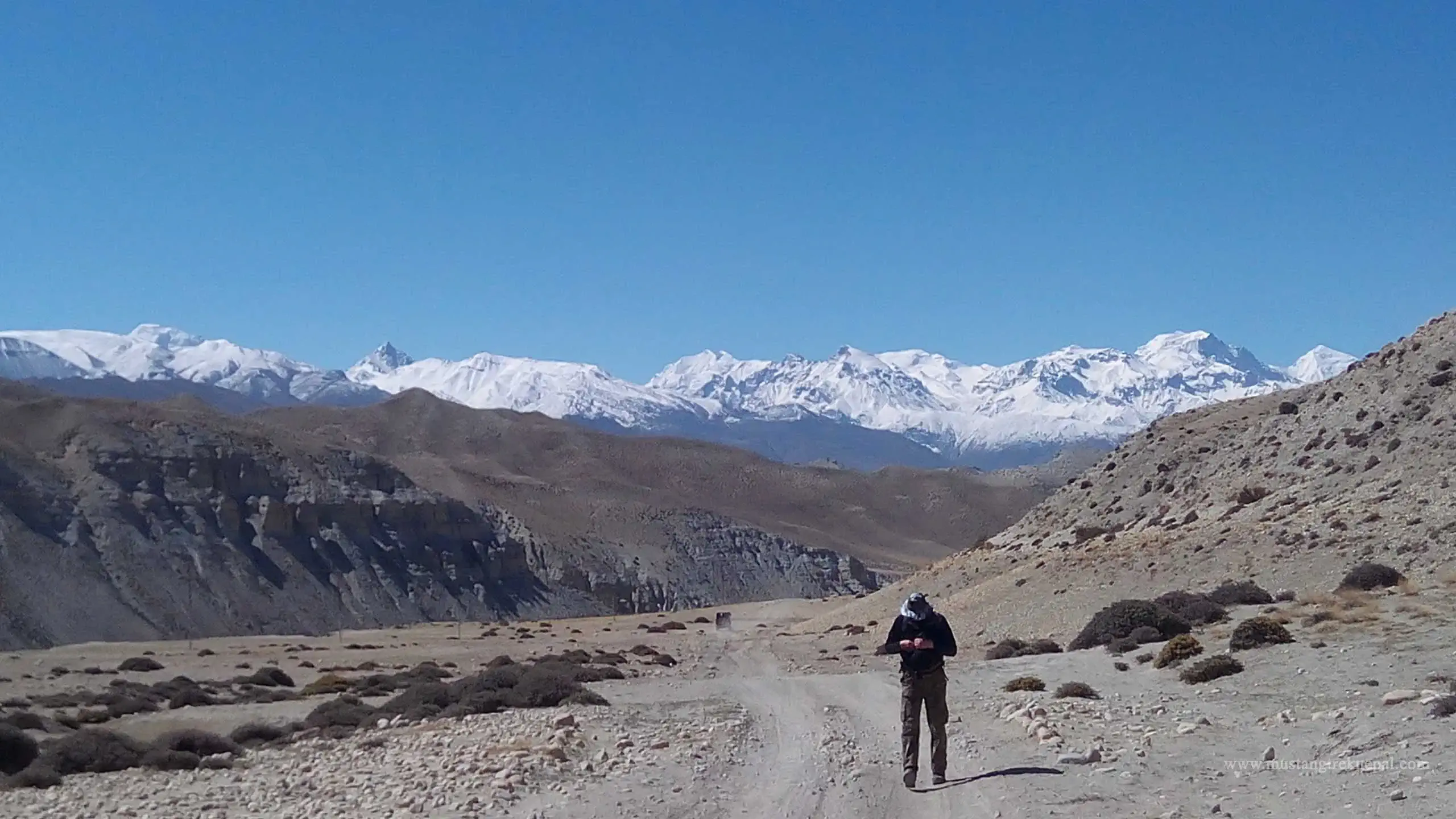 Nepal travel guide for upper mustang trek solo