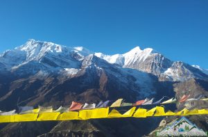 Annapurna circuit to upper mustang trek for small group & family