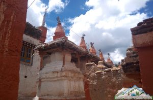 Buddhist monuments in Lo Manthang